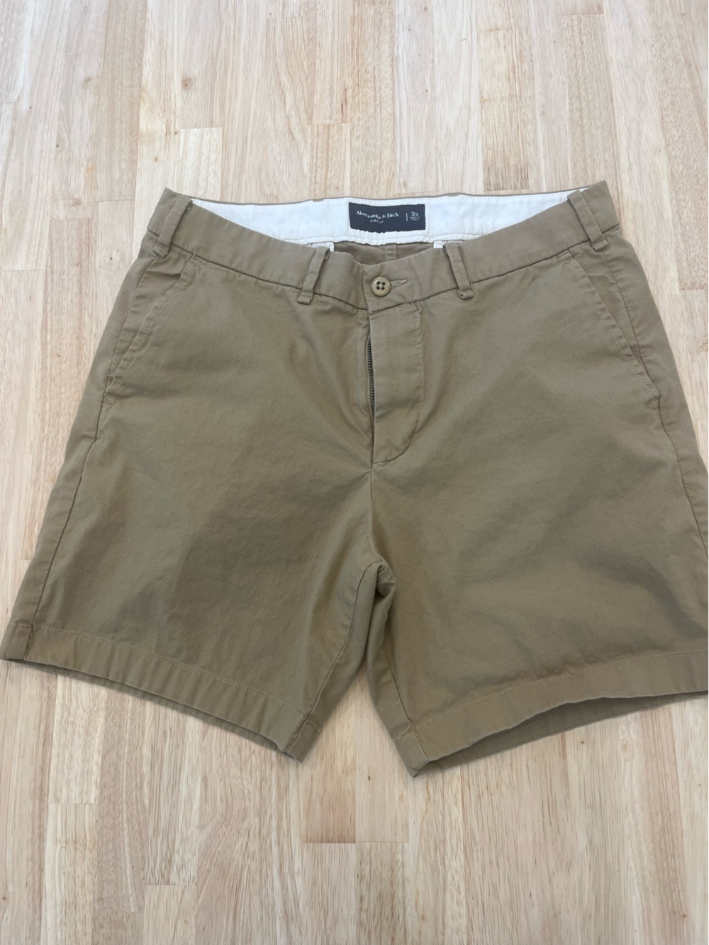 Abercrombie & Fitch Men's Khaki Flat-Front Shorts